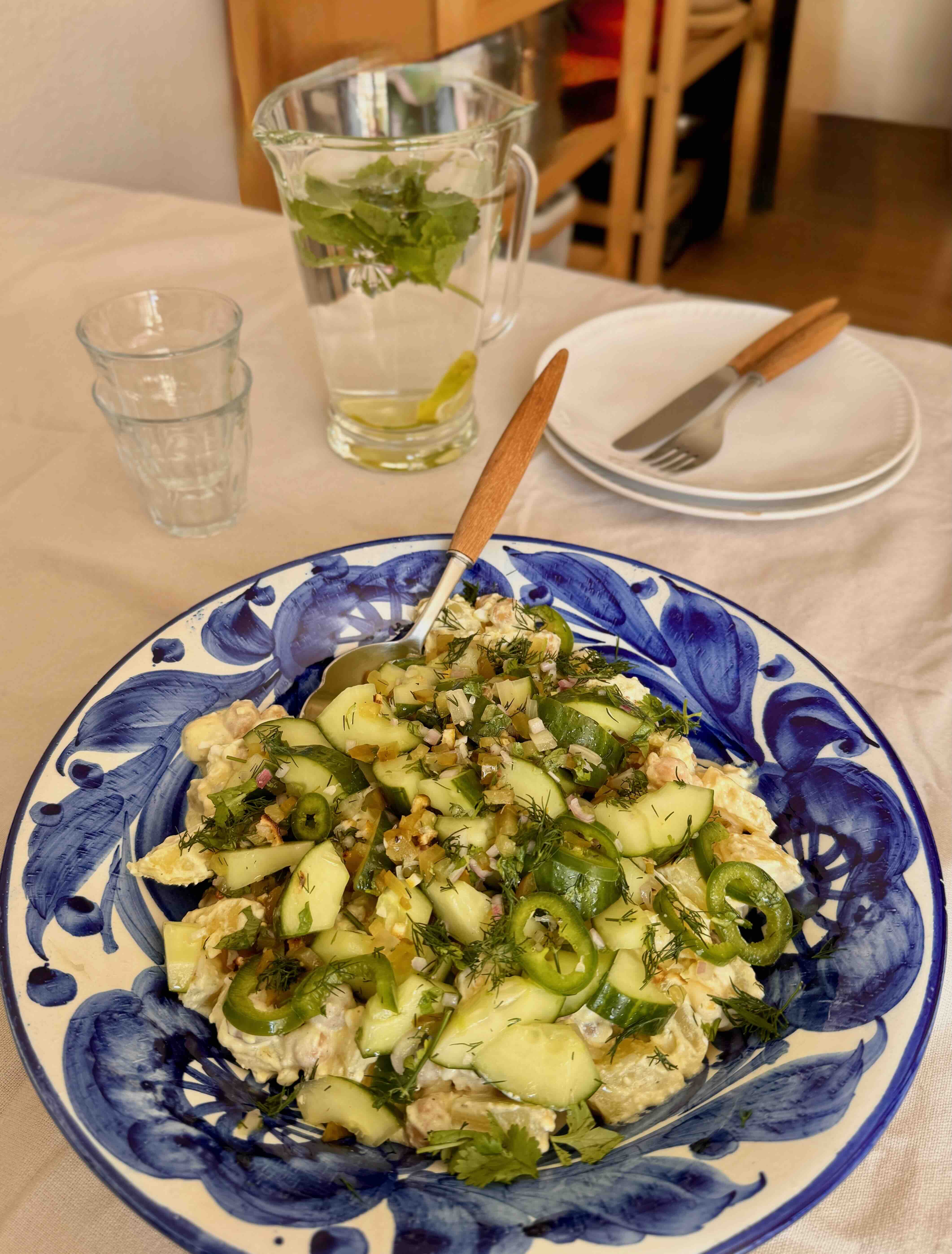 Salată de năut și cartofi