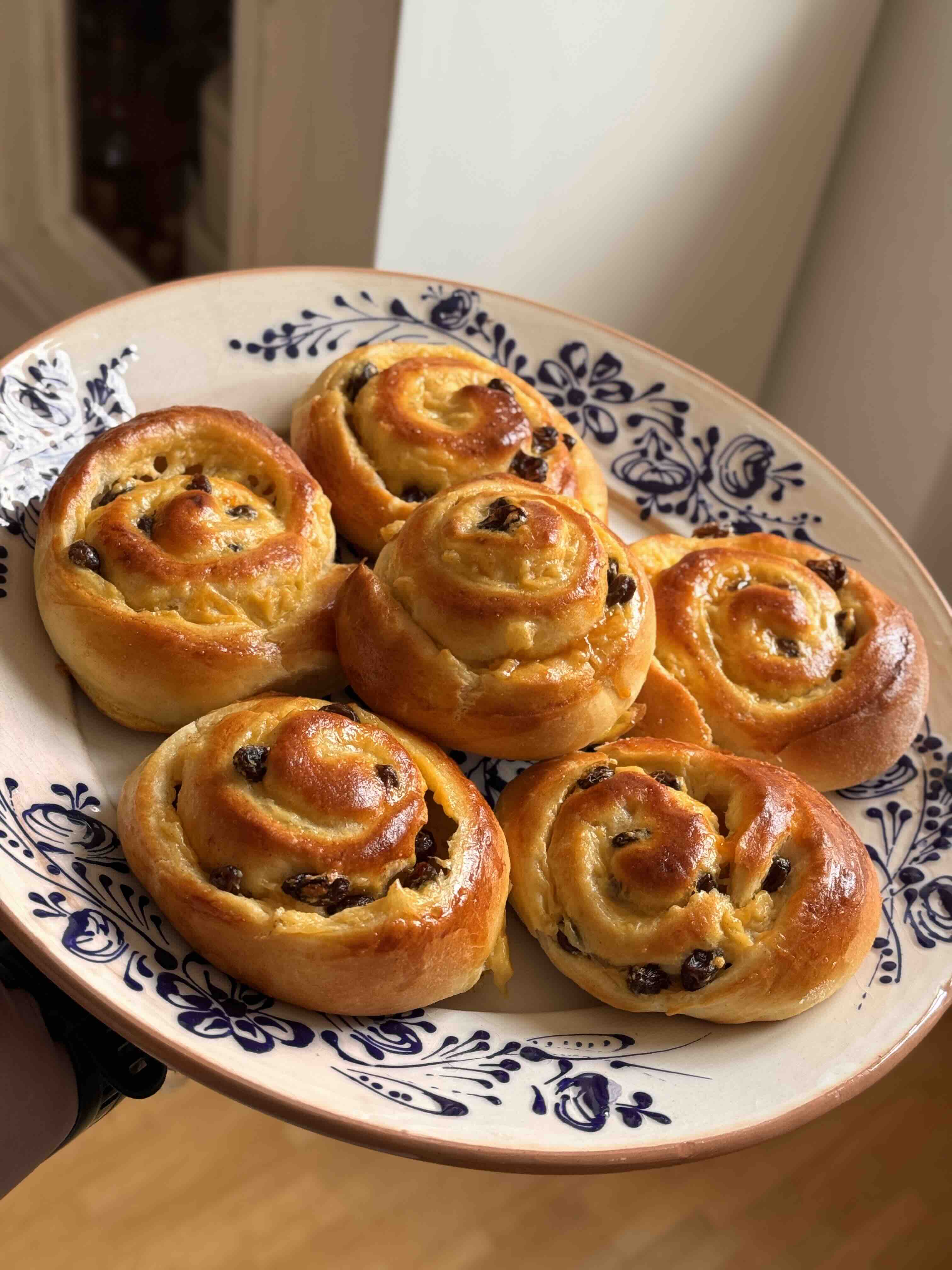 melci cu cardamon, stafide si un strop de budinca 