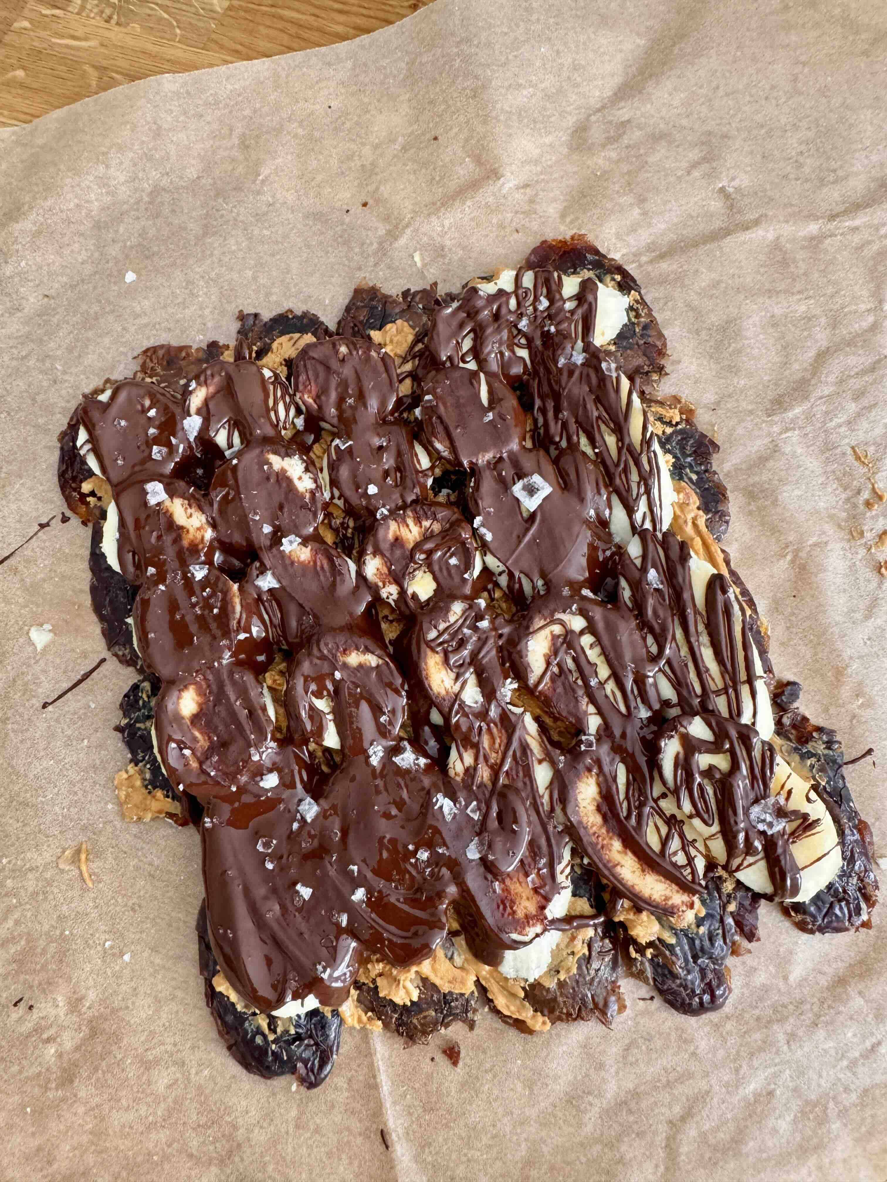 snickers sanatos: peanut butter, banane si ciocolata